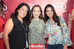 Laura de Bravo, Laura Bravo y Diana Villanueva.