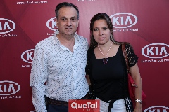 Eduardo Kasis y Laura Monjarás.