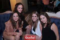  Amigas.