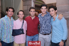  Chema Rodríguez, Bosco Gómez, Tony Pizzuto, José Madrigal y Santiago Rodríguez.
