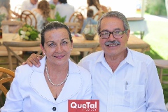 Carmen Gloria y Manuel Medellín.