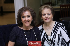  Margarita Labastida y Rosita Sarquis.