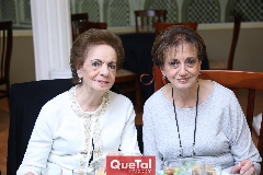  Gloria Sarquis y Catalina Sarquis.