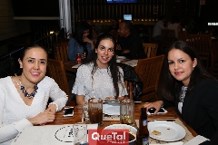  Daniela Luna, Alejandra Rosales y Alejandra Álvarez .