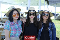  Daniela Quintanilla, Brenda Quintanilla y Fernanda Sánchez.