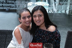  Marijó y Sofía.