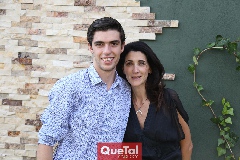  Juan Pablo Zamanillo con su mamá Alicia Tanus.