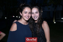  Montse y Sofi.