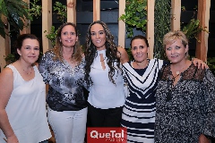  Reyna Suárez, Marcela Payan, Bere Cortez, Damaris Navia y Aranza Puente.