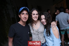  Chemy Aguilar, María Meade y Ale Michel.