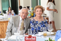  Nicolás Arriaga y Fabiola Gamboa, bisabuelos de Santiago.
