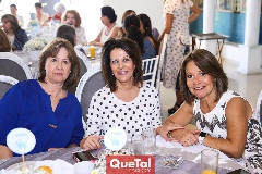  Carmen, Lucila Valle y Magda Foyo.