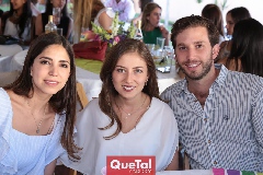  Adriana Estrada, Elizabeth Treviño y Andrés Torres.
