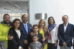  La familia Torres Vilet con el Gobernador Juan Manuel Carreras y su esposa Lorena Valle de Carreras.
