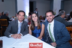  Miguel Álvarez, Lorena Cuadra y Eduardo Álvarez.