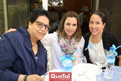 Carolina Gutiérrez, Susana Lara y Claudia Armendáriz .