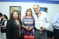 Leonor González, Tita García y Amaro Insúa.