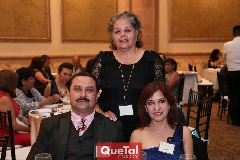  Rosy Dávila, Mario Negrete y Patricia Ortega.