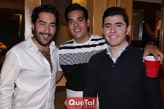  Oscar Cadena, Alonso y Javier Hernández.