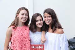  Giulia, Ánika y Cinthia.
