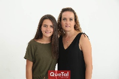  María Emilia Cohen y su mamá Fernanda García.