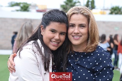  Ximena Pérez y Liz Ramírez.