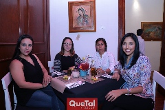  Teresita Reyes, Rocío Piña, Adriana Ortega y Mayra Monreal.