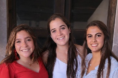  Ari Elizondo, María Meade y Mare Sánchez.