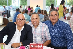 Jorge Aguilar, Gabriel Saucedo y Roberto .