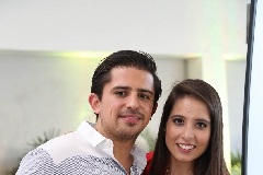  Manuel Mora y Cristina Kasis .