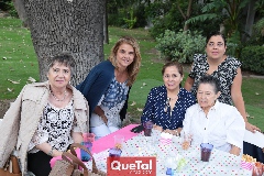  Maru Ugalde, Luz María de Ruiz, Mónica Téllez, Moni Torrescano y Ana Cruz Puente.