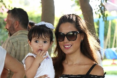 Bárbara y Bárbara Berrones .