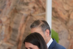  Alejandro García y Paola Félix, padrinos de Andrea.