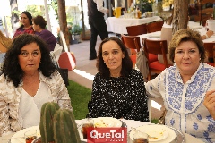  Deborah Dauajare, Genia y Ana Luisa Faz.