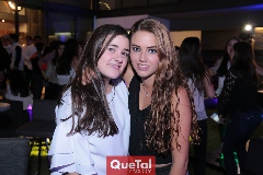  Chri Cambeses y Renata Fernández.