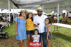  Familia Palacio.