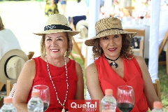  Loli Castro y Ana Lu Medina .