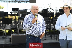 Carlos Quintanilla.