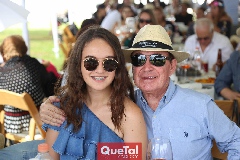  María y Abelardo Uría.