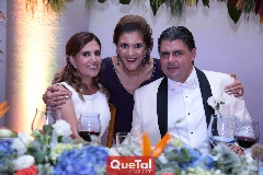  Damaris Navia, Guadalupe y Valentín Hernández.
