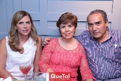  Gabriela Godínez, Anabel Valle y Arturo González.