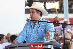  Salvador Alvarez.