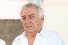  Arturo Esper.
