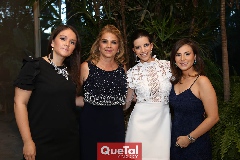  Luz María Ruiz, Luz María Márquez de Ruiz, Dali Echegoyen y Claudia Oliva de Ruiz.