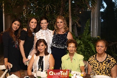  Dali Echegoyen con la familia Ruiz.