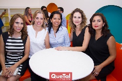  Fernanda Torreblanca, Paola Pireda, Ana Lilia Colín, Marcela Segura y Erika Rodríguez.