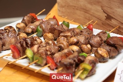  Deliciosas brochetas.