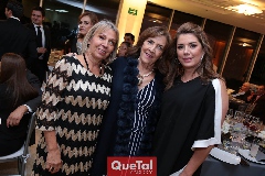  Ángeles Mézquida, Blanca María Valle y Luz Ma Jonguitud.
