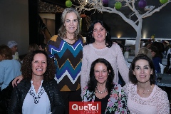  Claudia Neumann, María Maza, Martha Martínez, Bertha Maza y María Elena Torre.