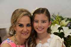  Elizabeth Heinze y Danna.